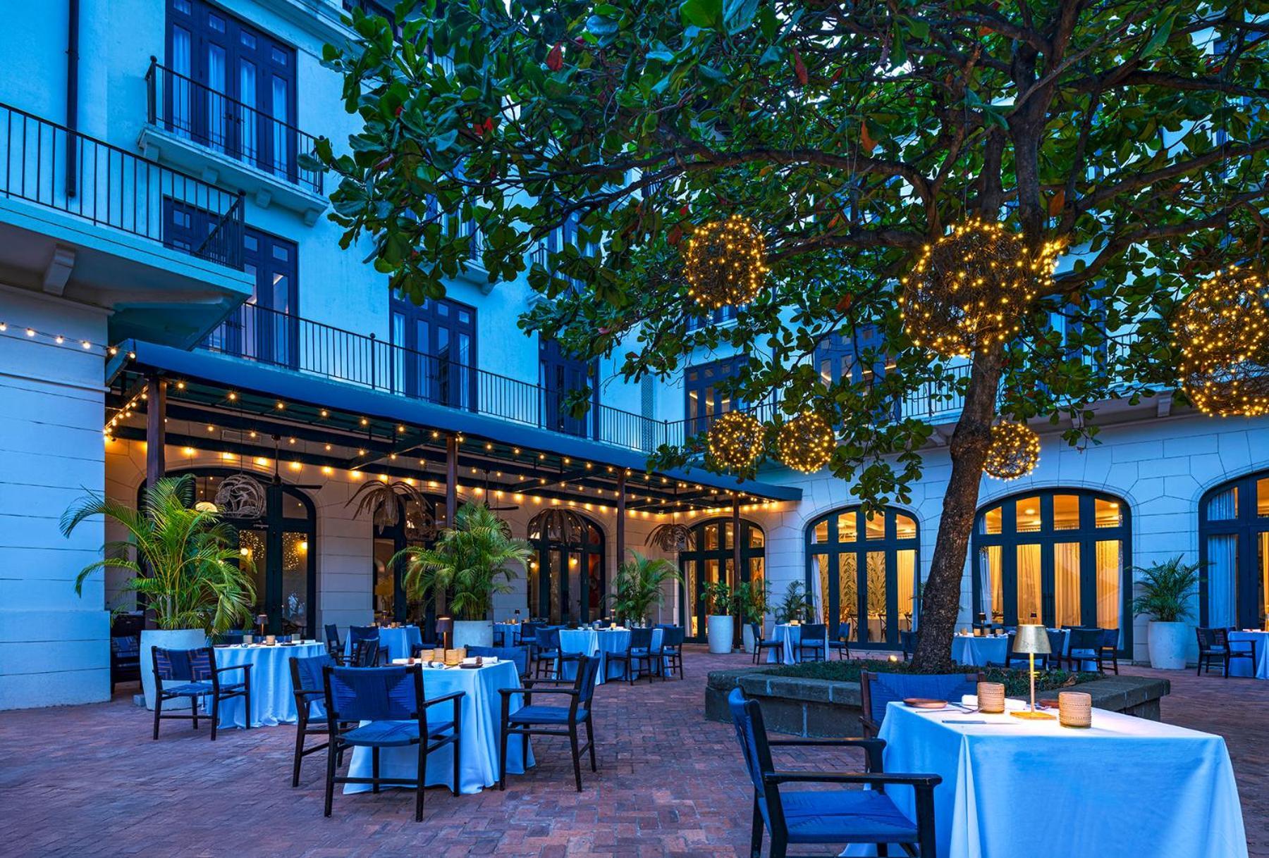 Santarena Hotel At Las Catalinas エクステリア 写真