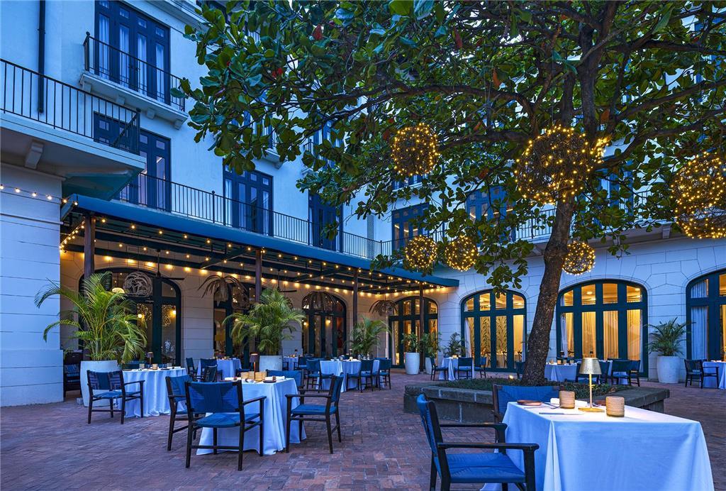 Santarena Hotel At Las Catalinas エクステリア 写真